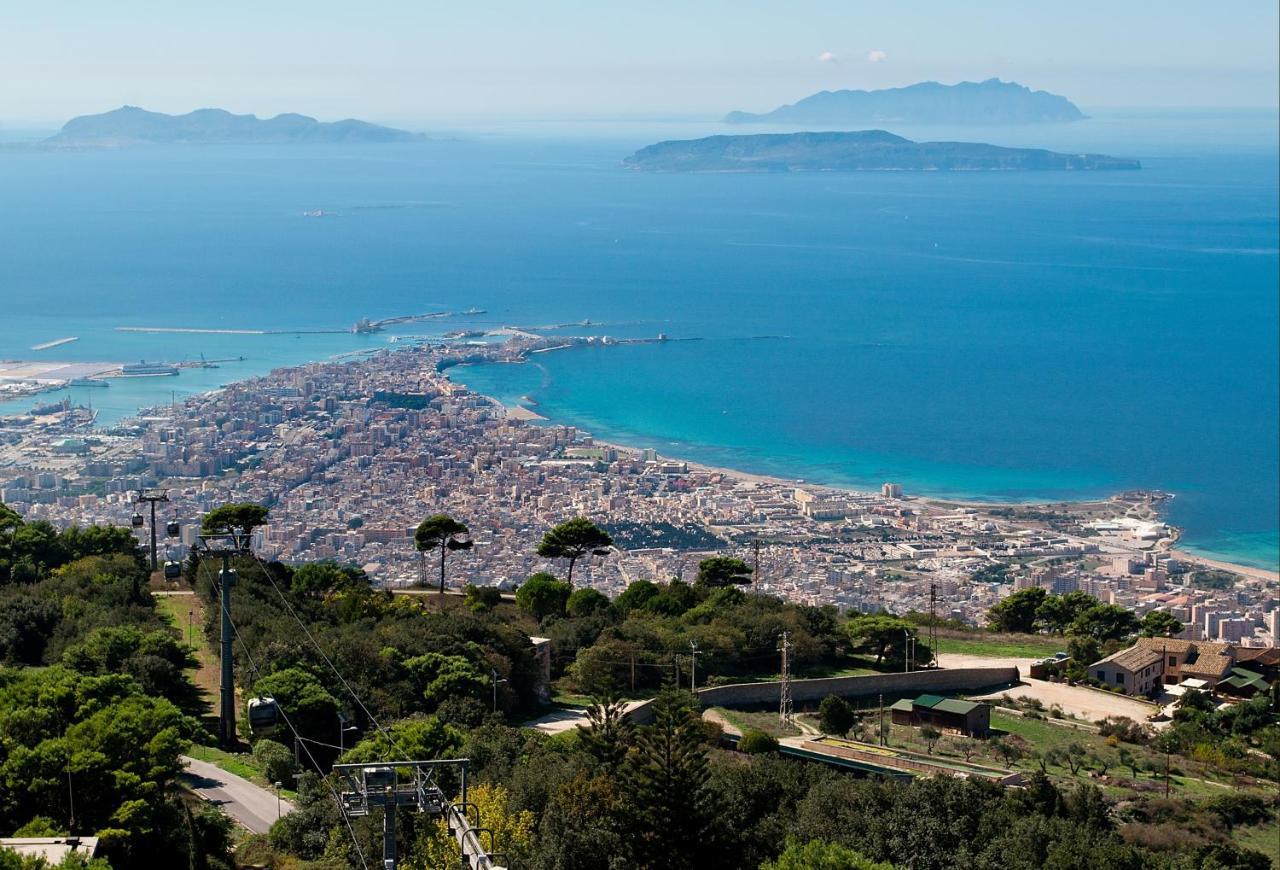 Sole, Mare E Trallalla Rilievo Εξωτερικό φωτογραφία