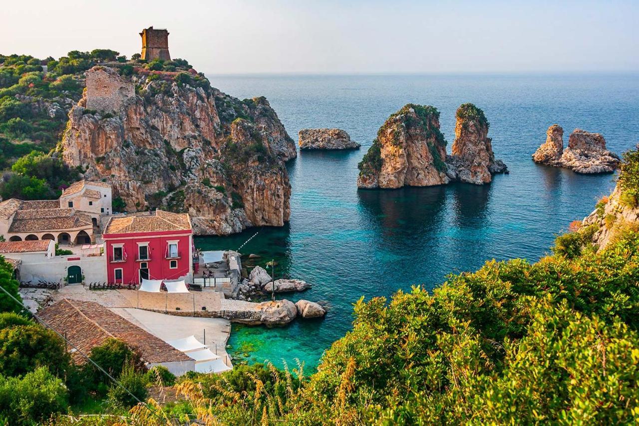 Sole, Mare E Trallalla Rilievo Εξωτερικό φωτογραφία